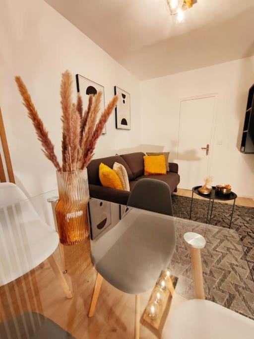 Joli Appartement Au Pied Du Tramway Bezons Extérieur photo